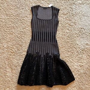 New RVN black/white dress